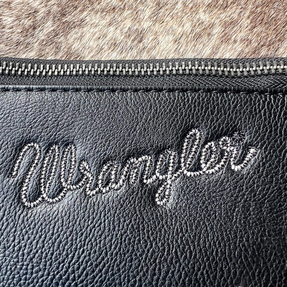 Wrangler Two-Tone Crossbody Bag - Picture 6 of 12